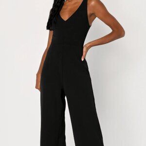Lulu's black sleeveless V-neck‎ wide-leg jumpsuit M